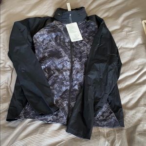 Large Black Lululemon Surge Jacket New With Tags